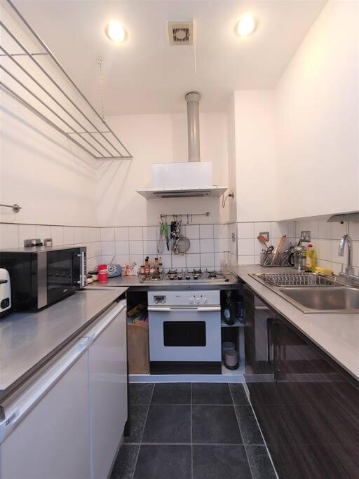 لندن Stylish Apartment Near Carnaby Street, Sleeps 4. المظهر الخارجي الصورة